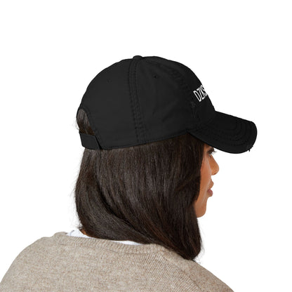 “DZKSNGAO” – Código de Rebeldía Distressed Dad Hat