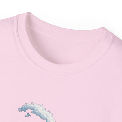 “La Isla Suspendida” – Edición Nubes T-Shirt